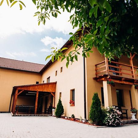 Iris 2 Bed & Breakfast Praid Dış mekan fotoğraf