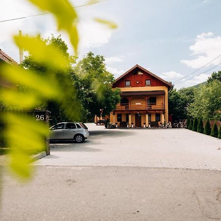 Iris 2 Bed & Breakfast Praid Dış mekan fotoğraf