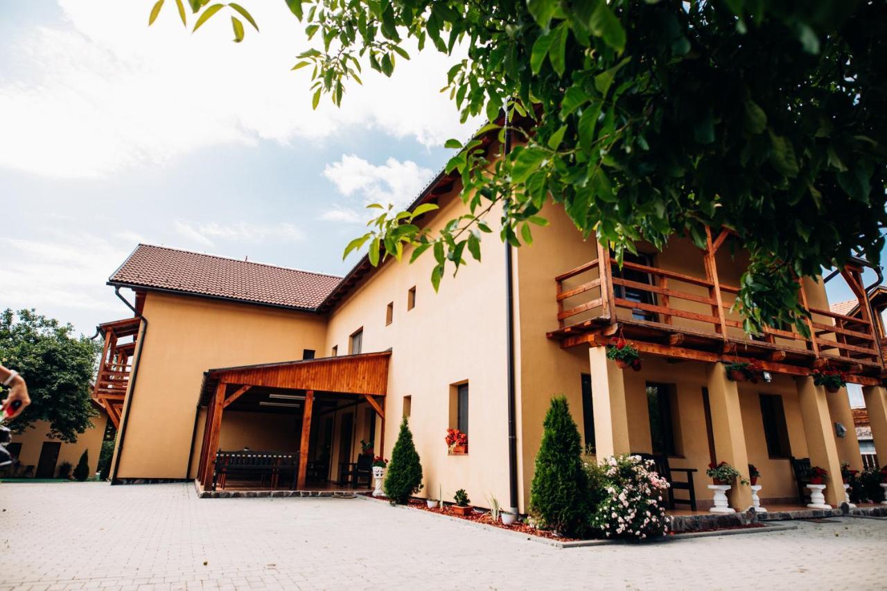 Iris 2 Bed & Breakfast Praid Dış mekan fotoğraf
