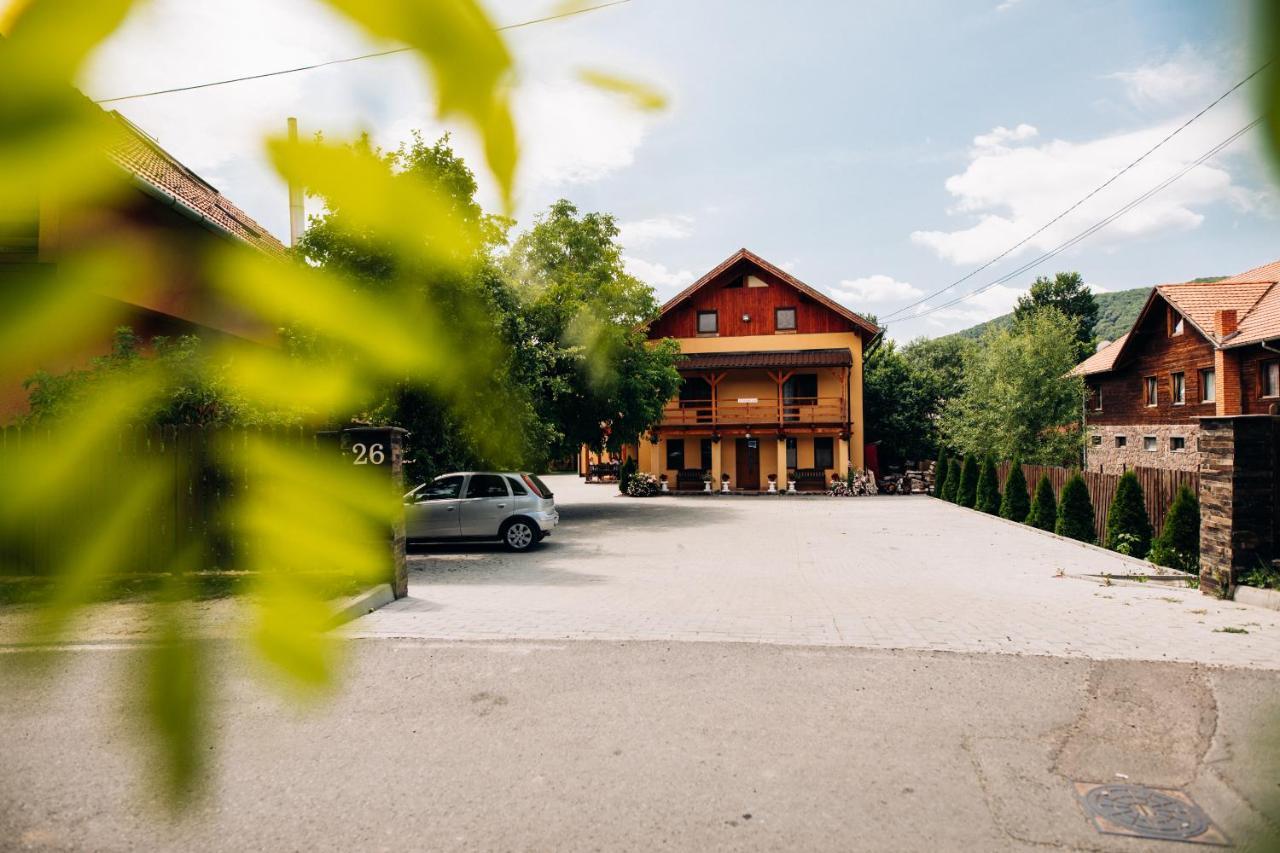 Iris 2 Bed & Breakfast Praid Dış mekan fotoğraf